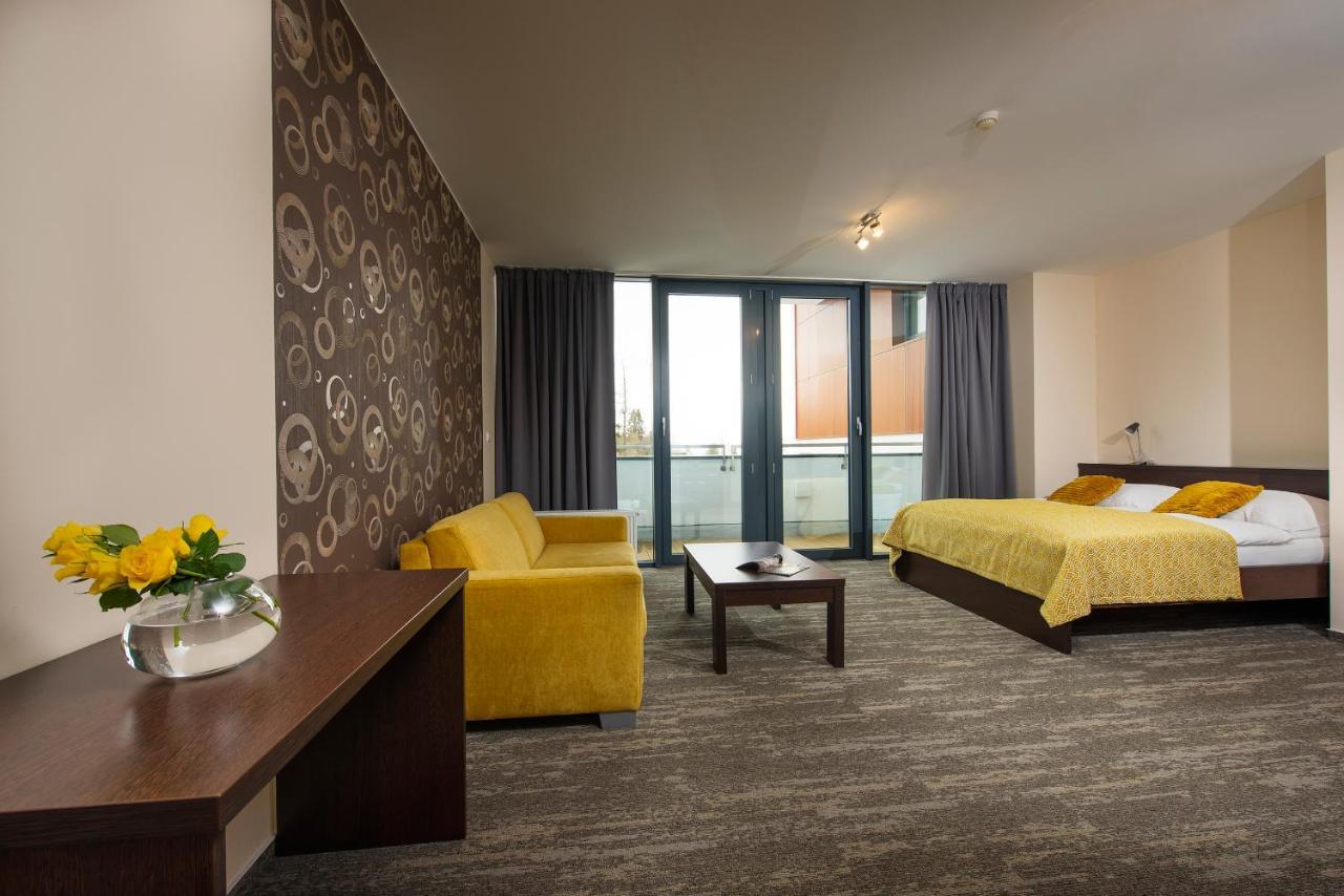 Hotel Panorama Resort Strbske Pleso Ngoại thất bức ảnh